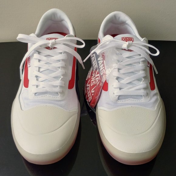 Vans Men's Ave Sport Leather / Mesh Low Top Sneaker in Cool Looking - Picture 3 of 13